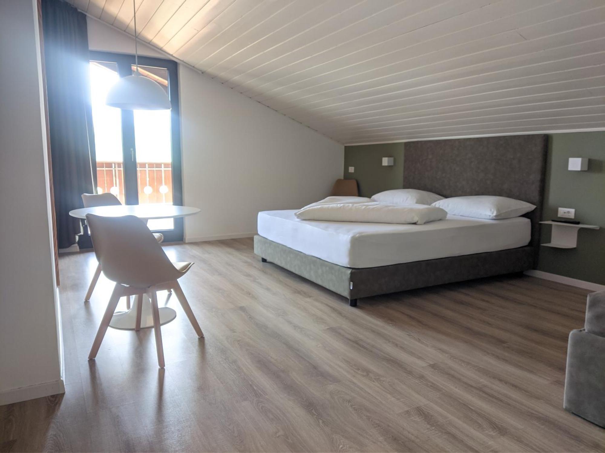 Garni Saltneregg Hotel Caldaro Eksteriør billede