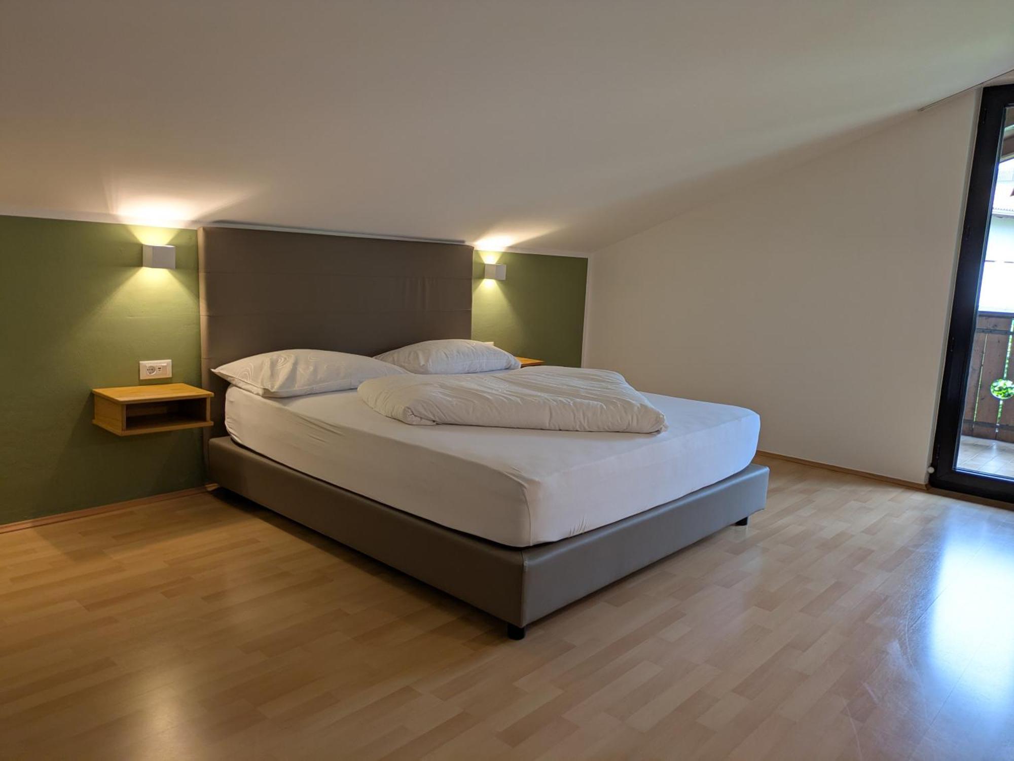 Garni Saltneregg Hotel Caldaro Eksteriør billede